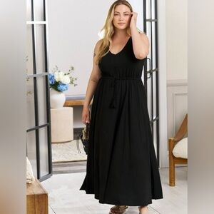 Elegant Black Maxi Dress